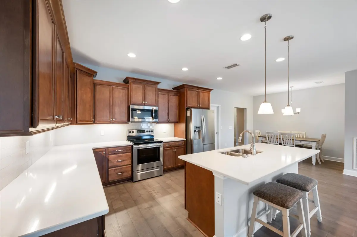 2326 Stonecenter Ln, Murfreesboro, TN 37128
