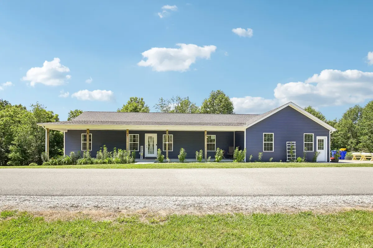 115 Early Morning Dr, Russellville, KY 42276