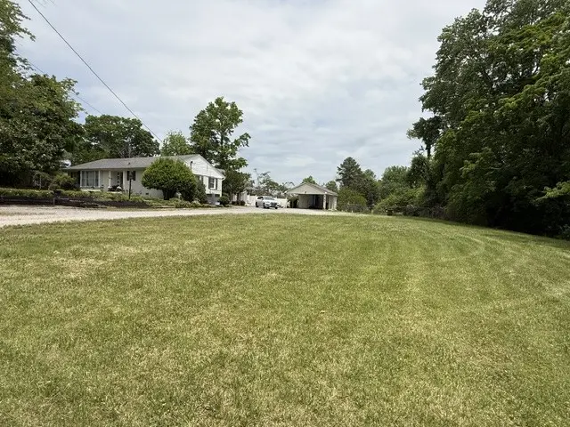 704 Cedar Ln, Tullahoma, TN 37388