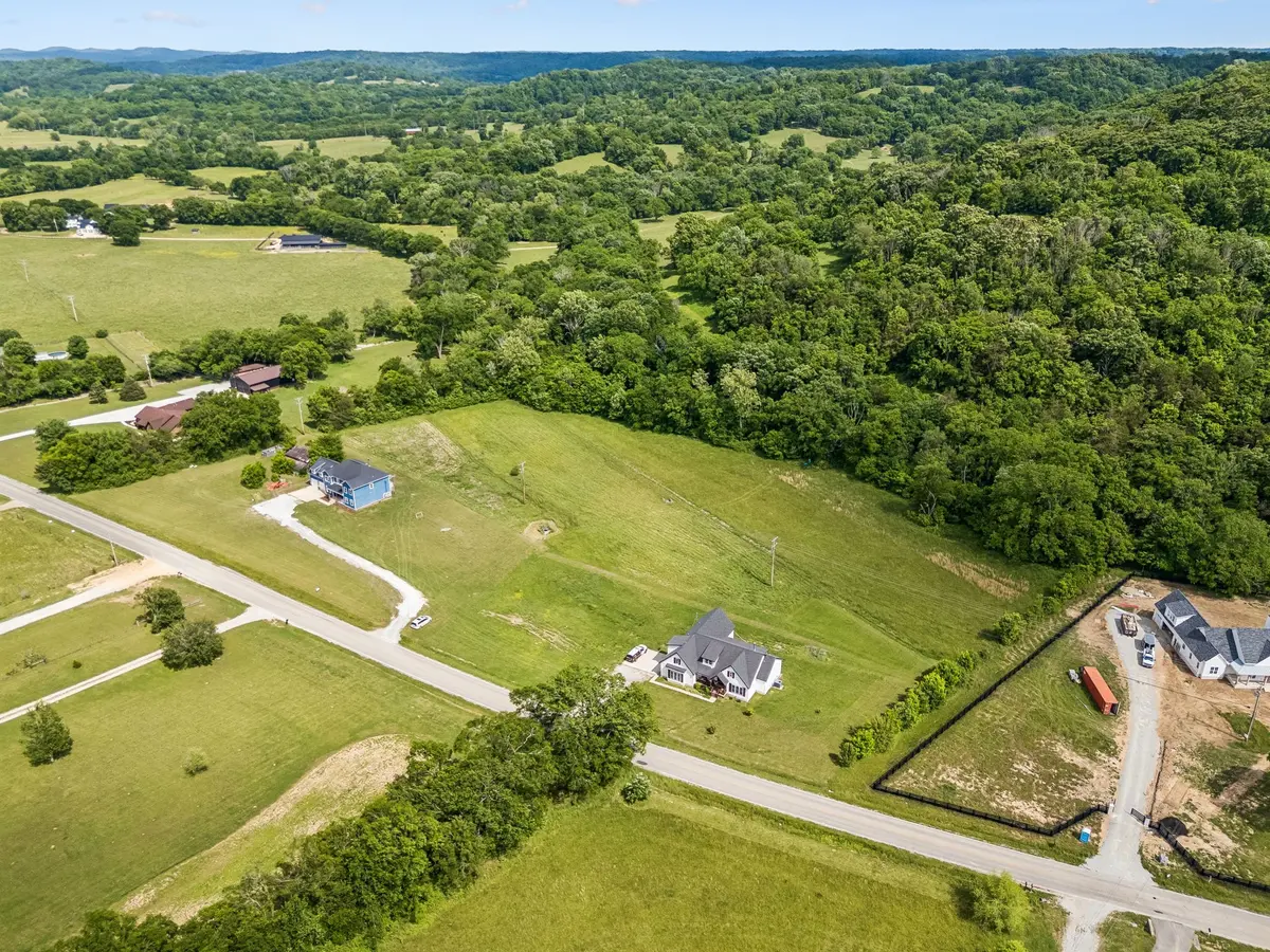 3001 Valley Creek Rd, Culleoka, TN 38451