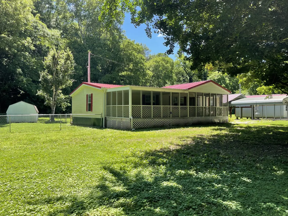 120 Manners Rd, Dover, TN 37058