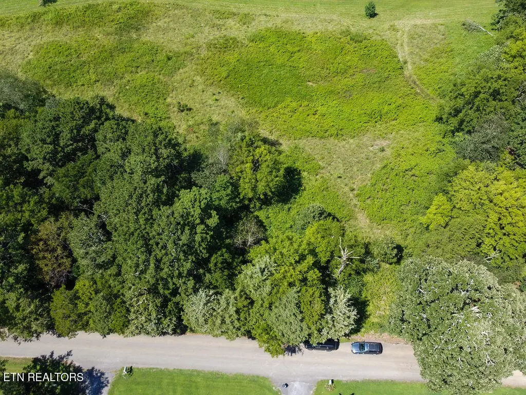 125 County Road 438, Athens, TN 37303