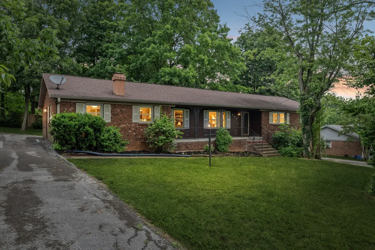 308 Adams Ave, Hopkinsville, KY 42240