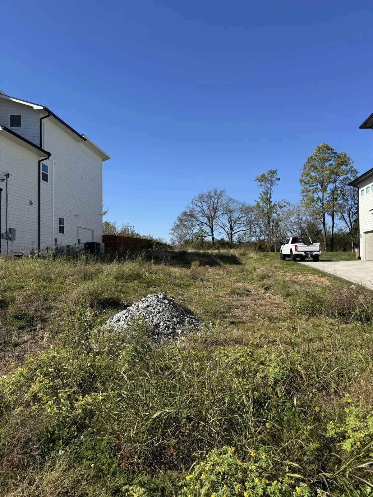 1535 E Stewarts Ln, Nashville, TN 37218