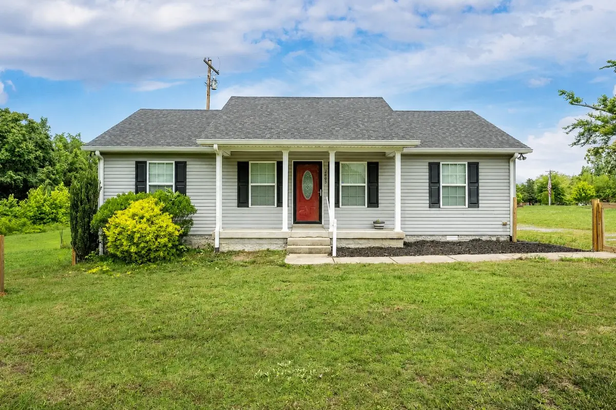 2995 Oak Grove Church Rd, Bethpage, TN 37022