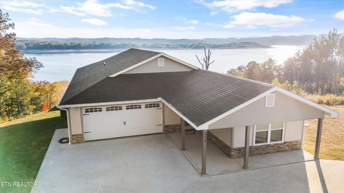 313 Sunrise Tr, Dandridge, TN 37725
