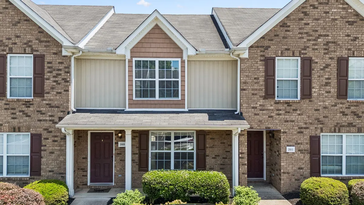 2009 Victory Gallop Ln, Murfreesboro, TN 37128