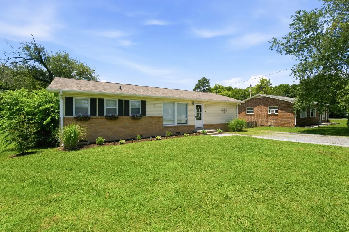 1045 Fairfield Pike, Shelbyville, TN 37160