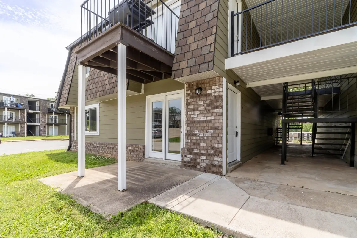 311 Hawkins Rd #C-8, Clarksville, TN 37040