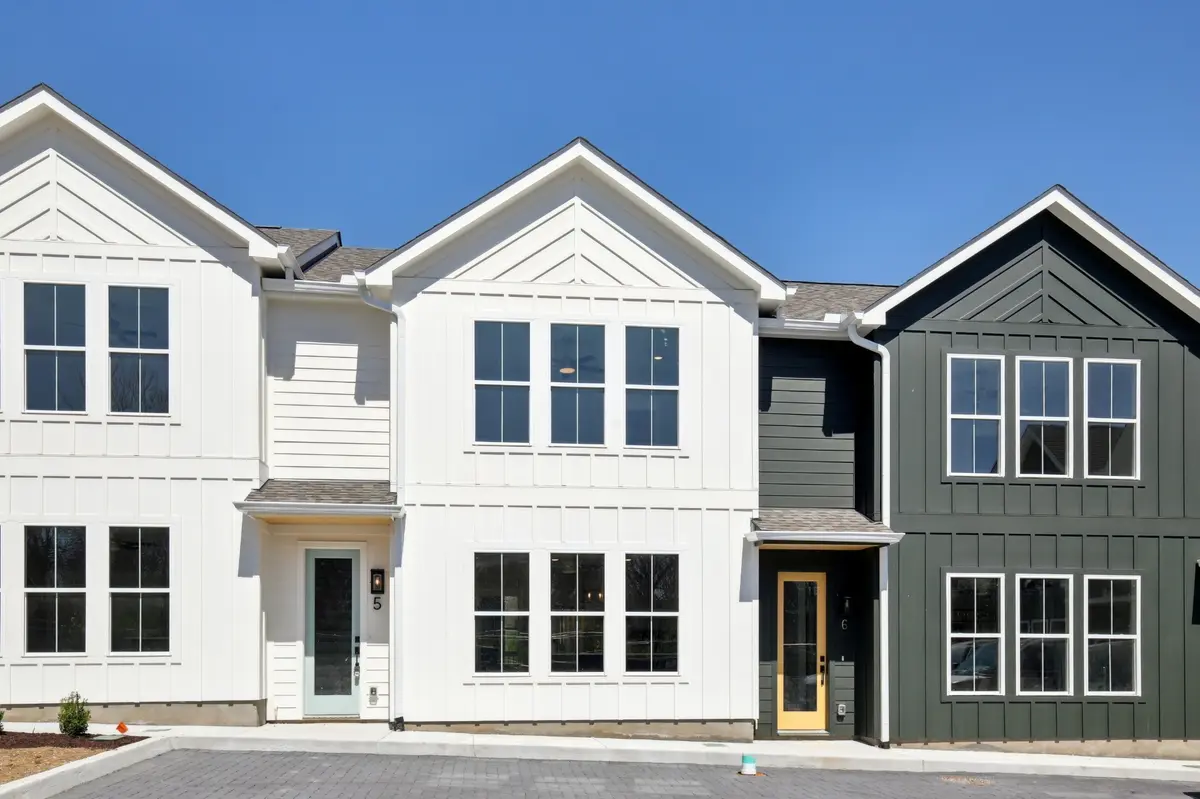 377 Archwood Dr, Madison, TN 37115