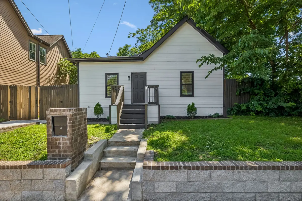 1511 9th Ave #N, Nashville, TN 37208