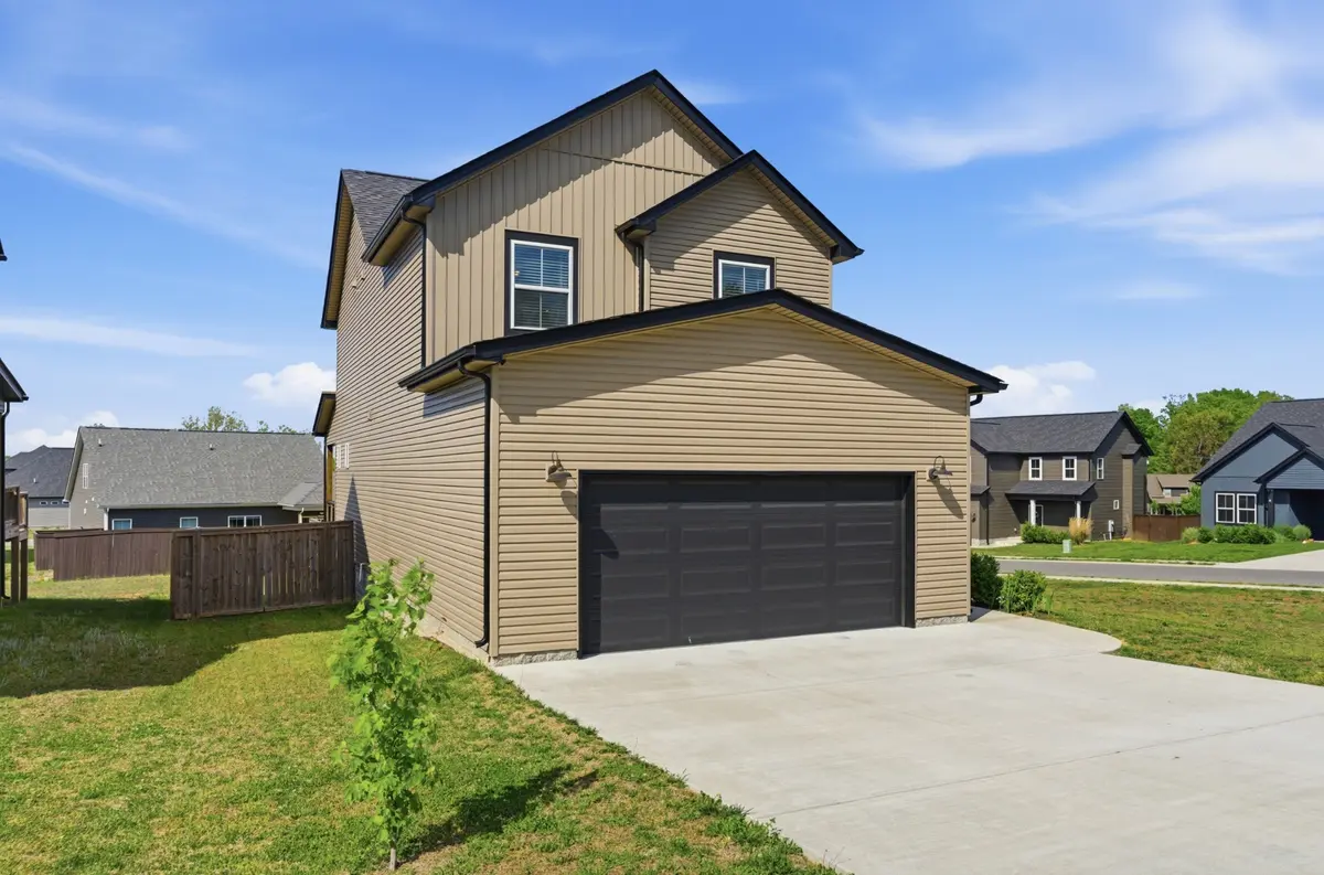 801 Marksman Ct, Clarksville, TN 37042