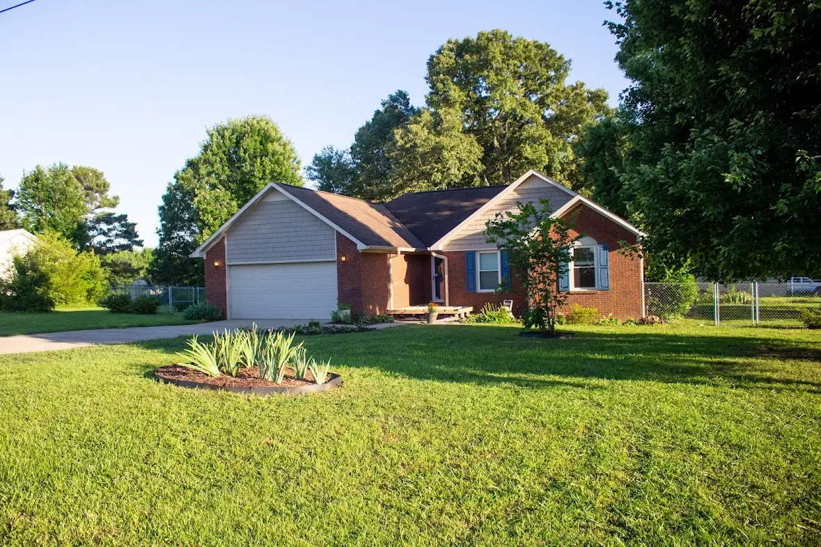 4019 Belle Orchard Dr, Fayetteville, TN 37334