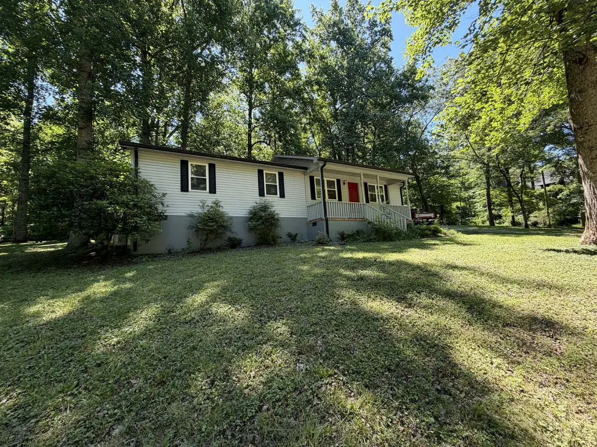 716 Mountain View Dr, Morrison, TN 37357