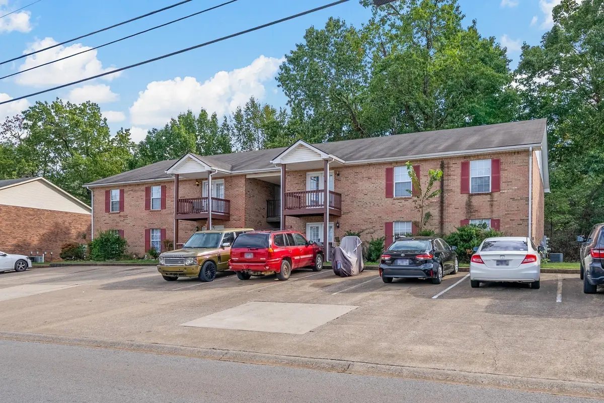 1251 Parkway Pl #F, Clarksville, TN 37042