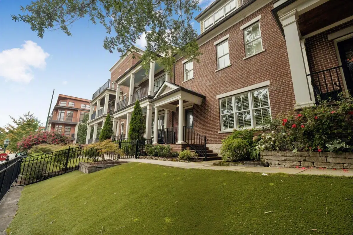 212 Cherry Street, Chattanooga, TN 37403