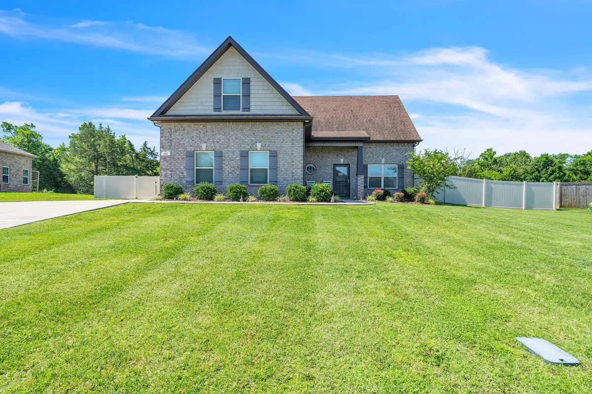 722 Sapphire Dr, Murfreesboro, TN 37128