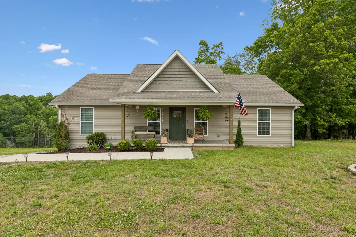 206 Poling Dr, Pulaski, TN 38478