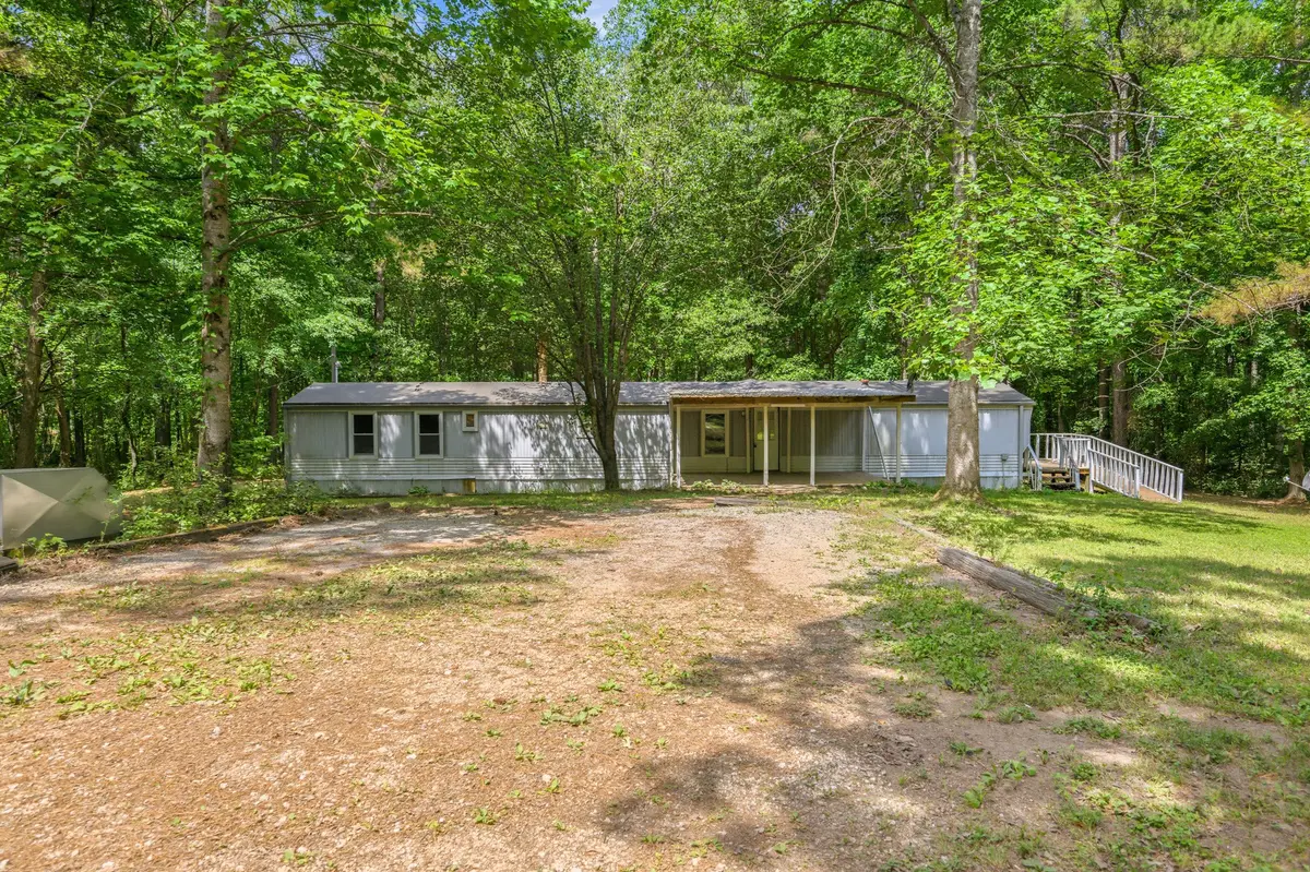 2417 Maytown Rd, Bruceton, TN 38317
