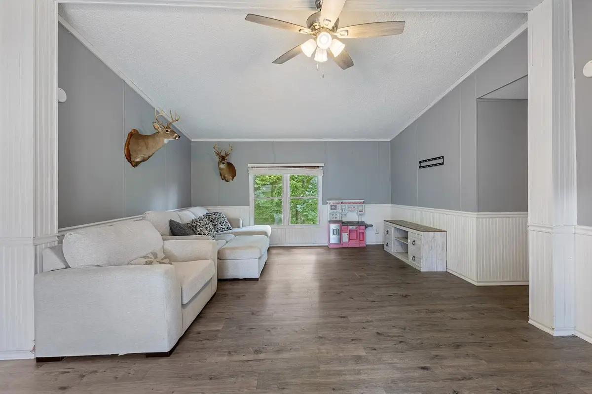 1022 Dogwood Ln, Kingston Springs, TN 37082