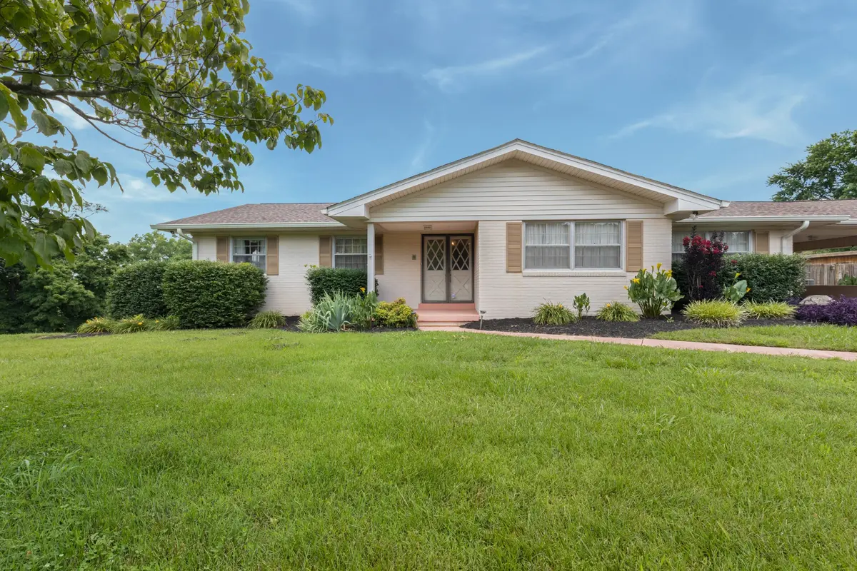 5528 Highway 76 #E, Springfield, TN 37172