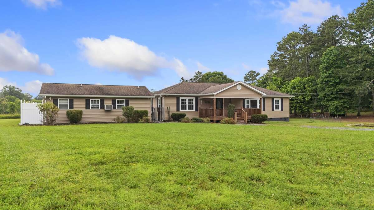 871 Kile Lake Rd #SE, Cleveland, TN 37323