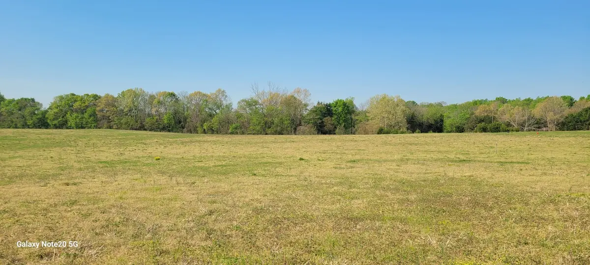 4 Mount Lebanon Church Rd, Shelbyville, TN 37160