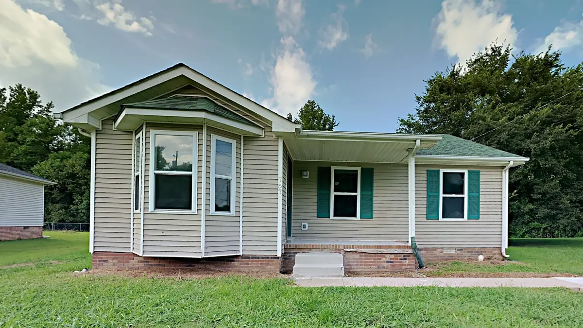 757 Spees Dr, Clarksville, TN 37042
