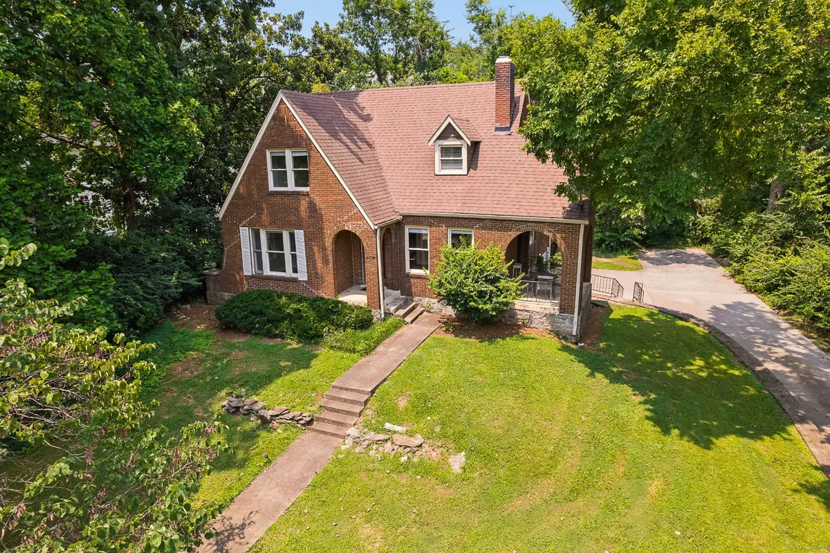 402 Fairfax Ave, Nashville, TN 37212