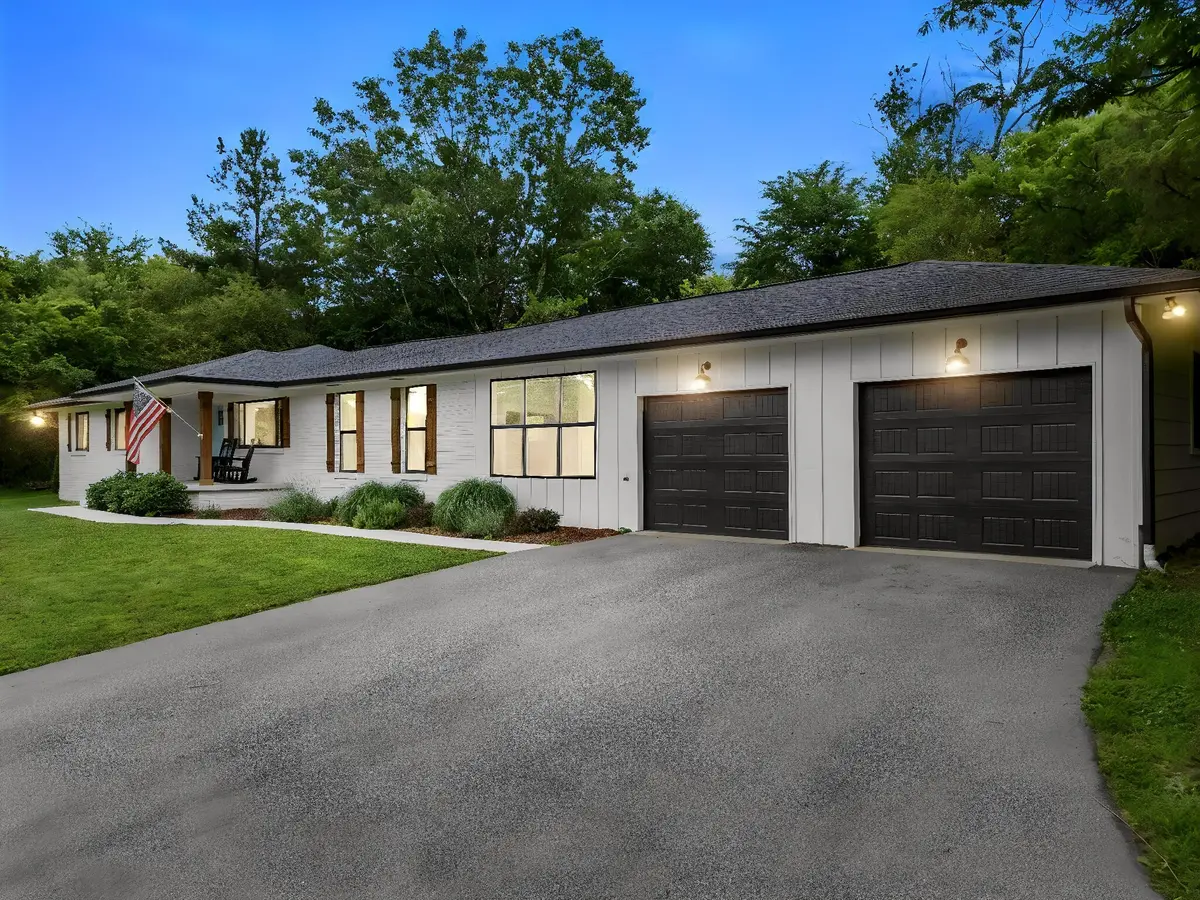 1050 Brock Circle, Ringgold, GA 30736
