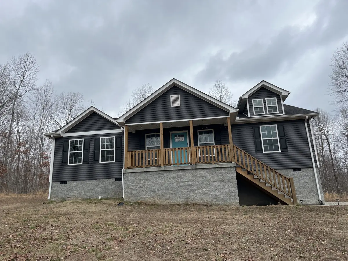 1003 Promise Land Rd, Charlotte, TN 37036