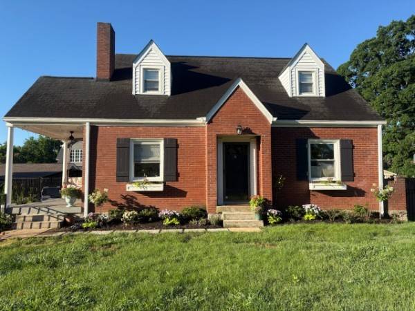 1003 Graybar Ln, Nashville, TN 37204