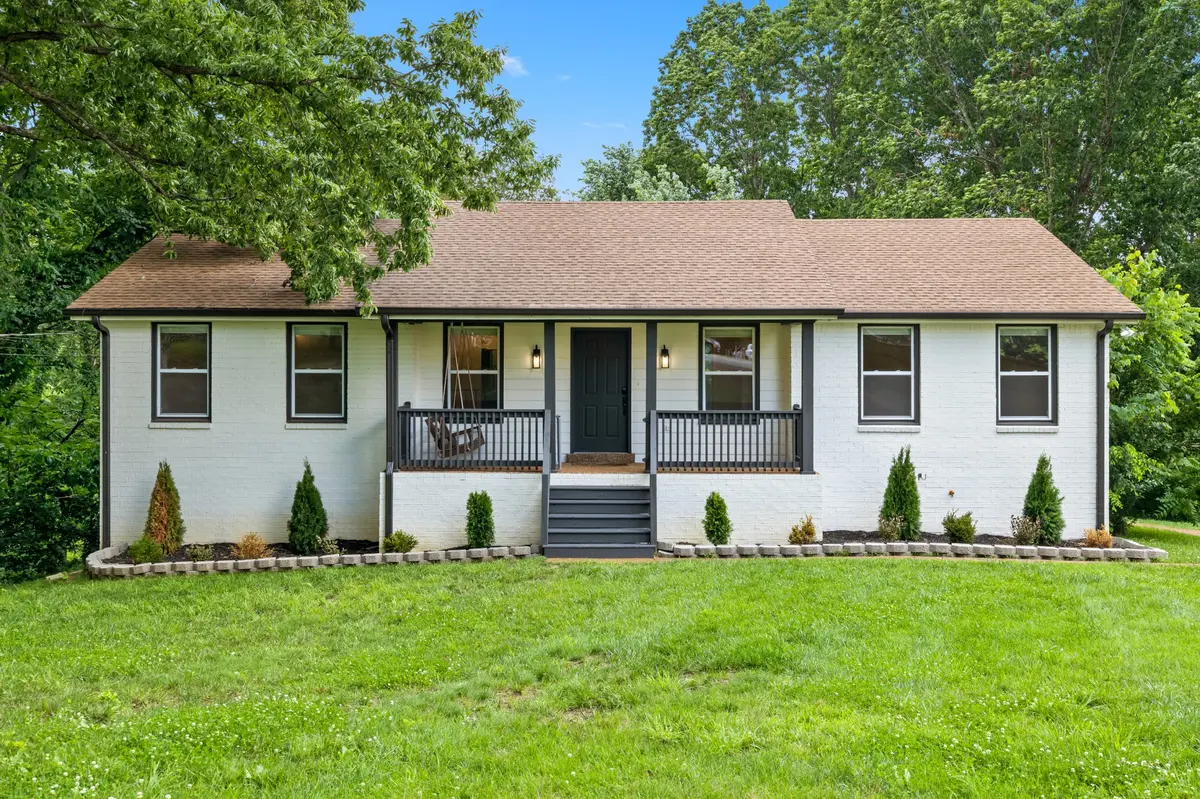 102 Walton Ct, Hendersonville, TN 37075