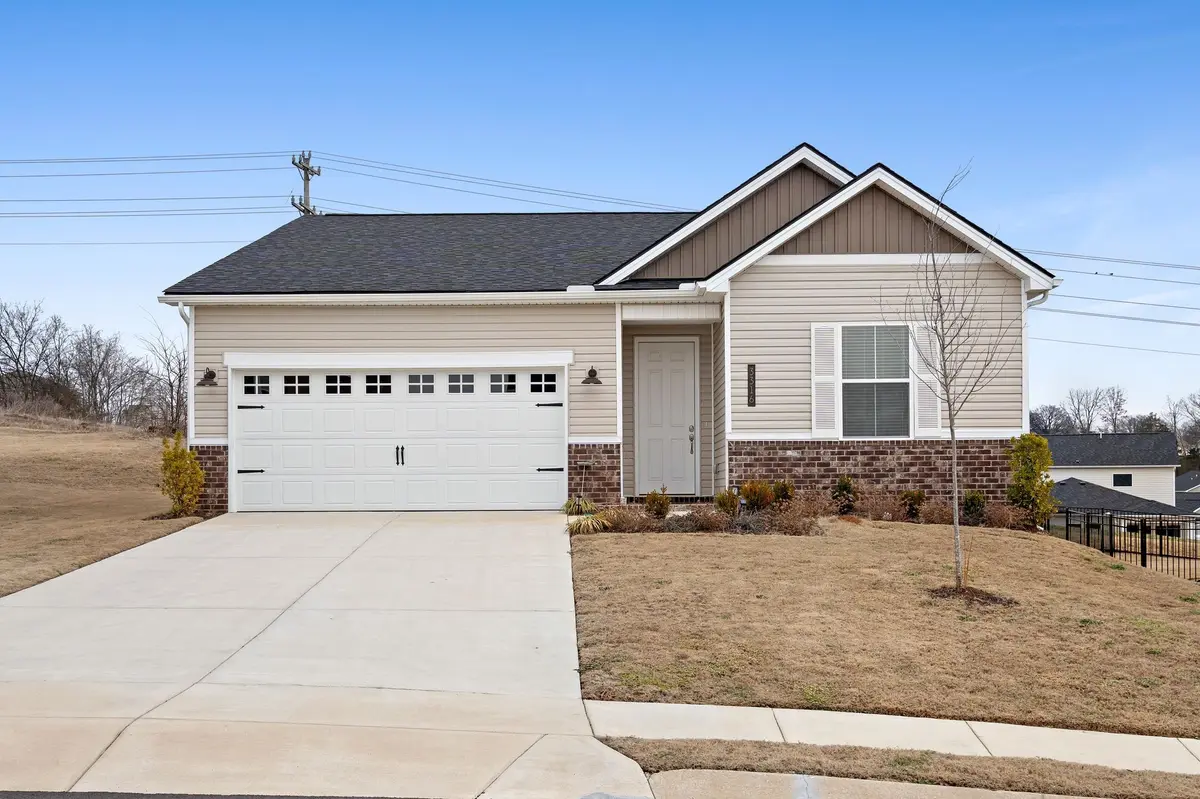 3316 Laurel Brook Ct, Columbia, TN 38401