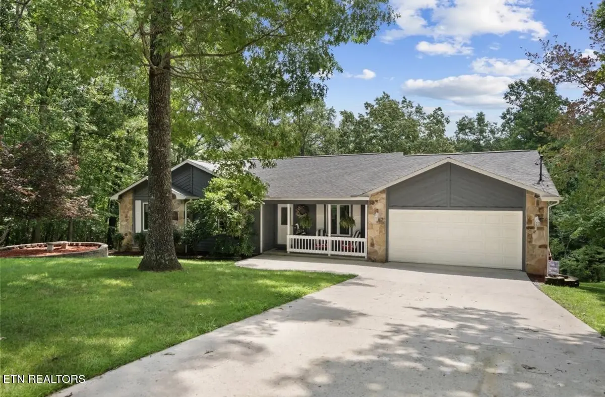 159 Ivy Brook Lane, Crossville, TN 38558