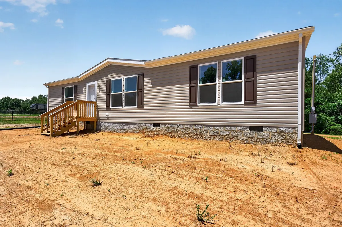 451 Salem Rd, Mcminnville, TN 37110