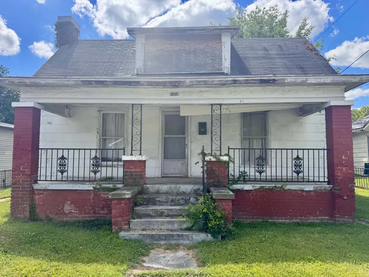 109 S Elm St, Hopkinsville, KY 42240