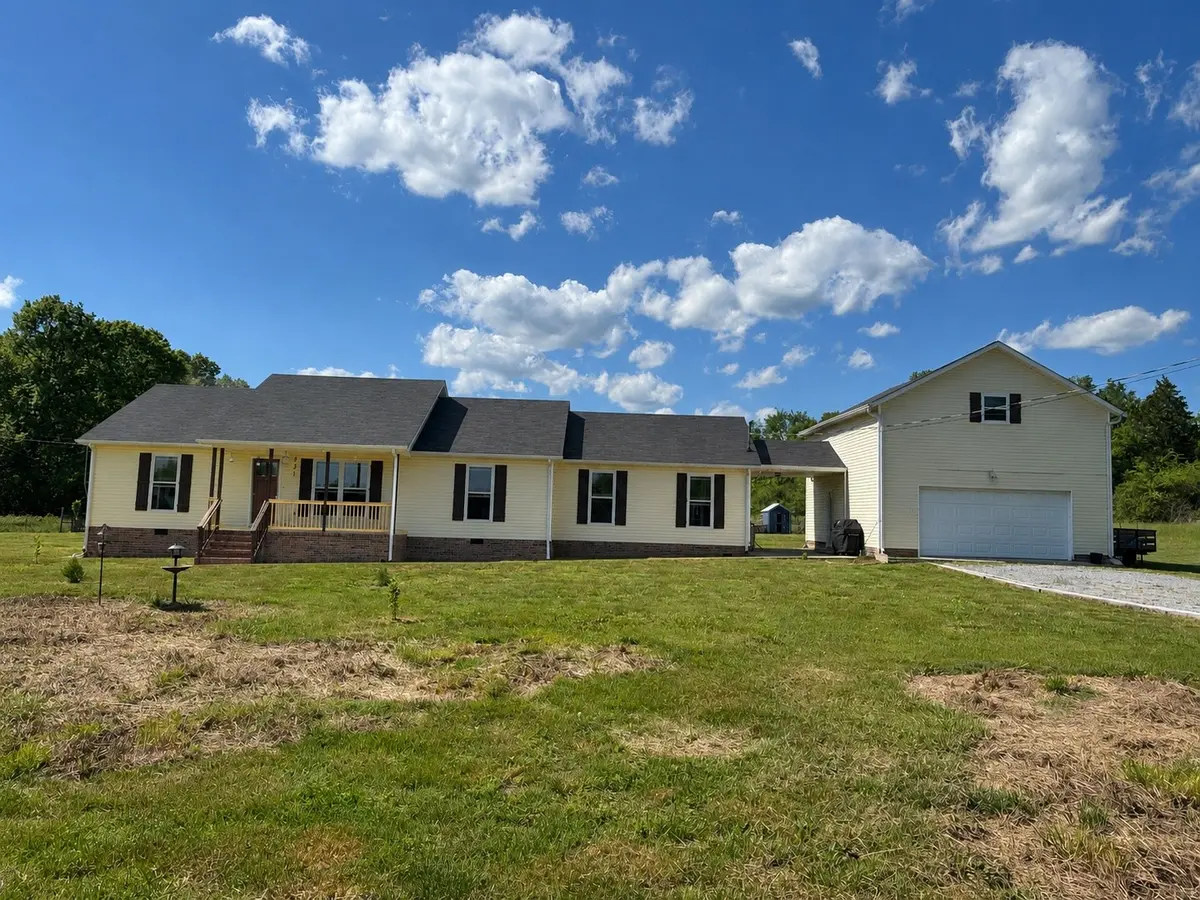 831 Philippi Rd, Wartrace, TN 37183