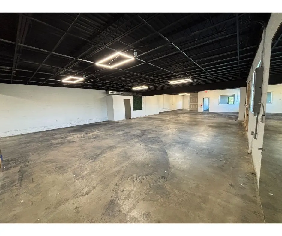 180 1st St #NE, Cleveland, TN 37311