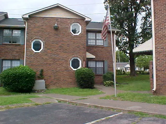 105 Point East Dr, Nashville, TN 37216