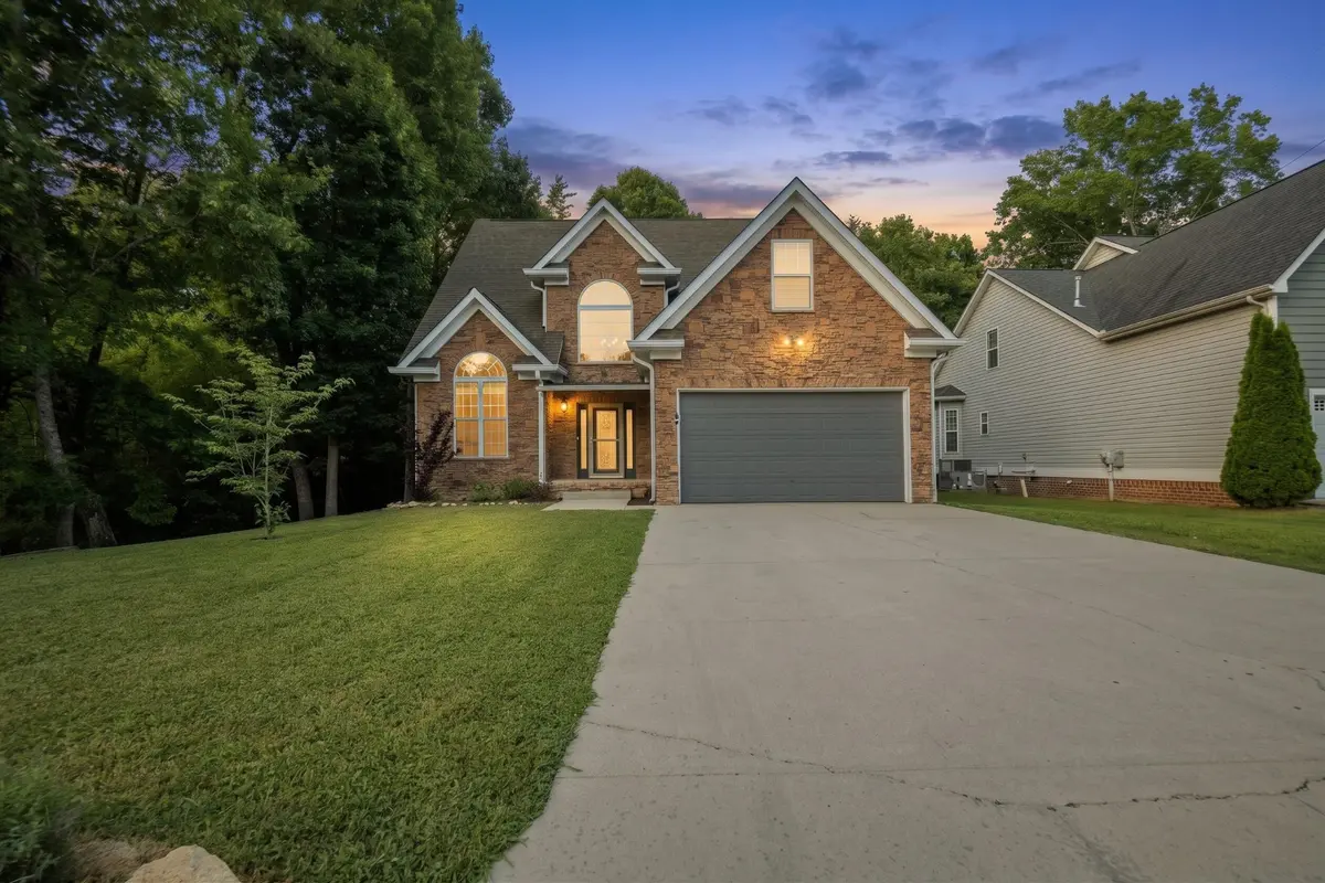 8327 Grinder Creek Place, Chattanooga, TN 37421