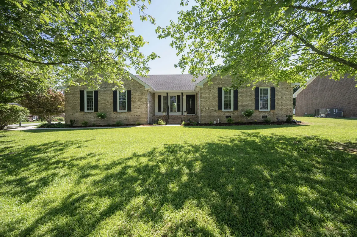 152 Greenbriar Cir, Manchester, TN 37355