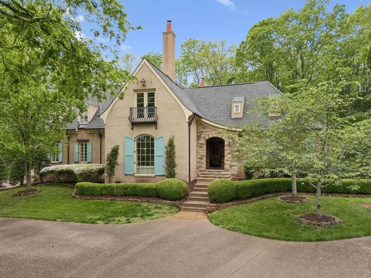 2127 Chickering, Nashville, TN 37215
