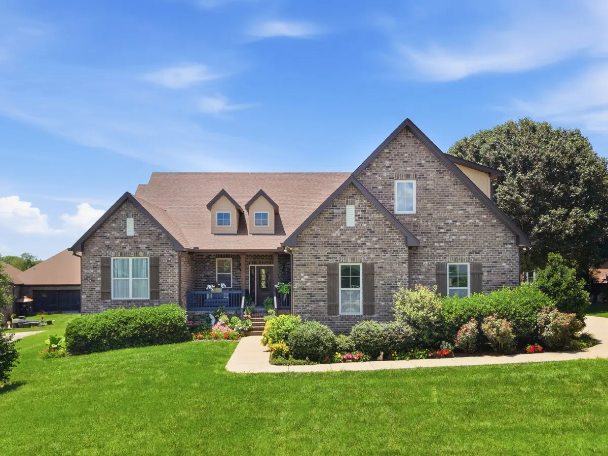 119 Millers Pt, Gallatin, TN 37066