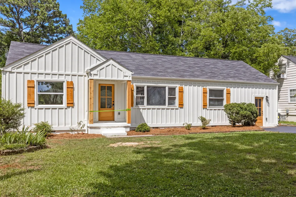 5325 Meadowbrook Lane, Chattanooga, TN 37411