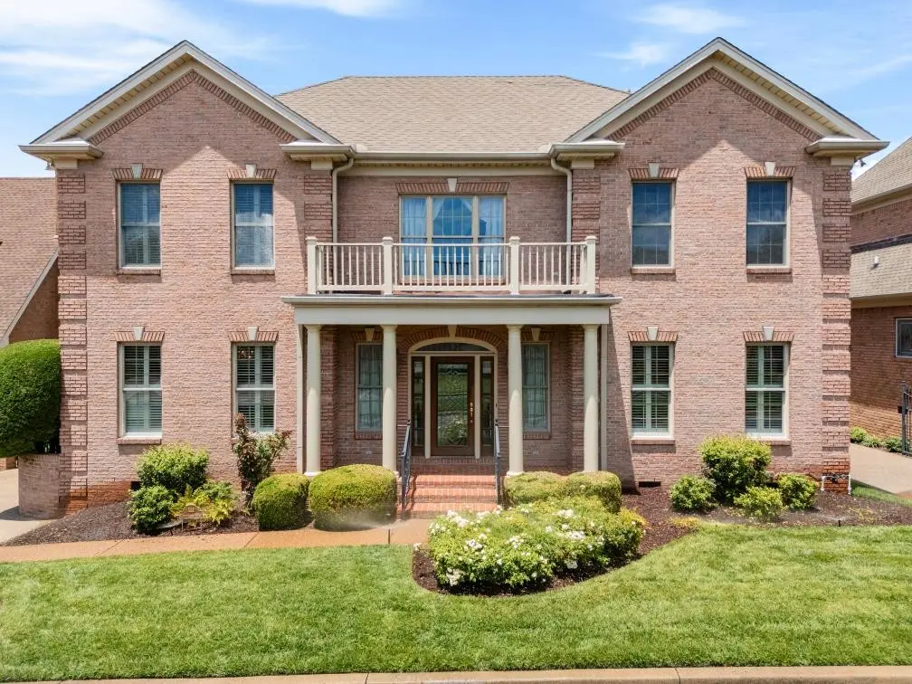 111 Carriage Way, Hendersonville, TN 37075