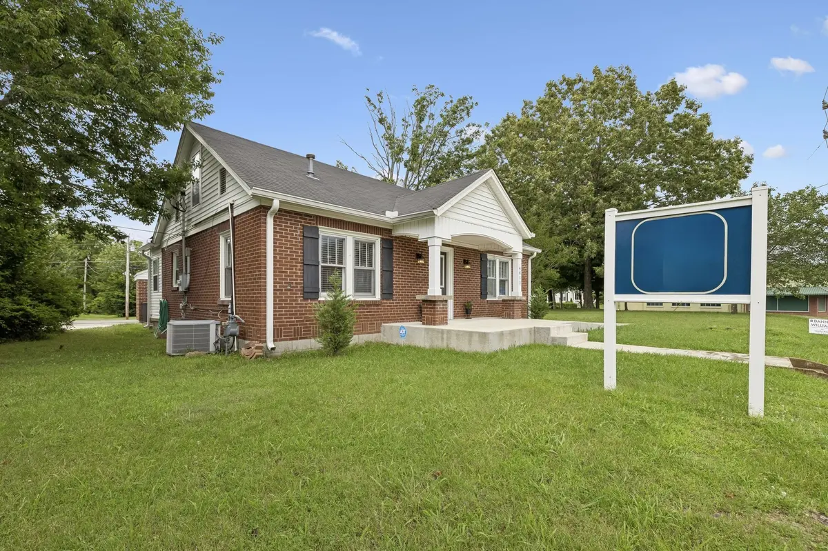 4411 Hwy 70 #E, White Bluff, TN 37187