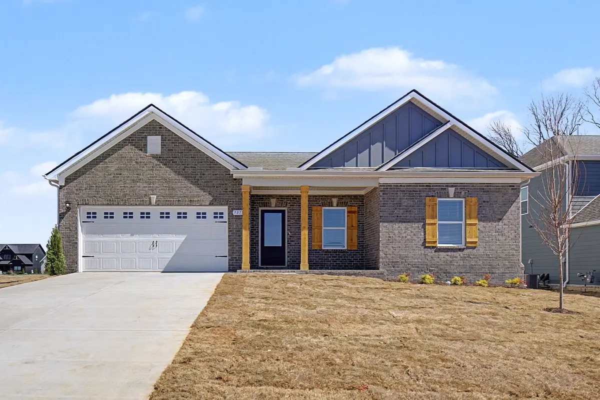 405 Blackjack Oak Ct, Clarksville, TN 37043