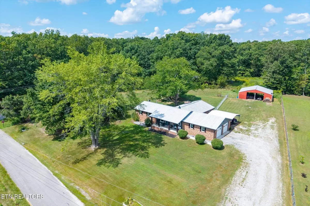 111 Guffey Lane, Jamestown, TN 38556