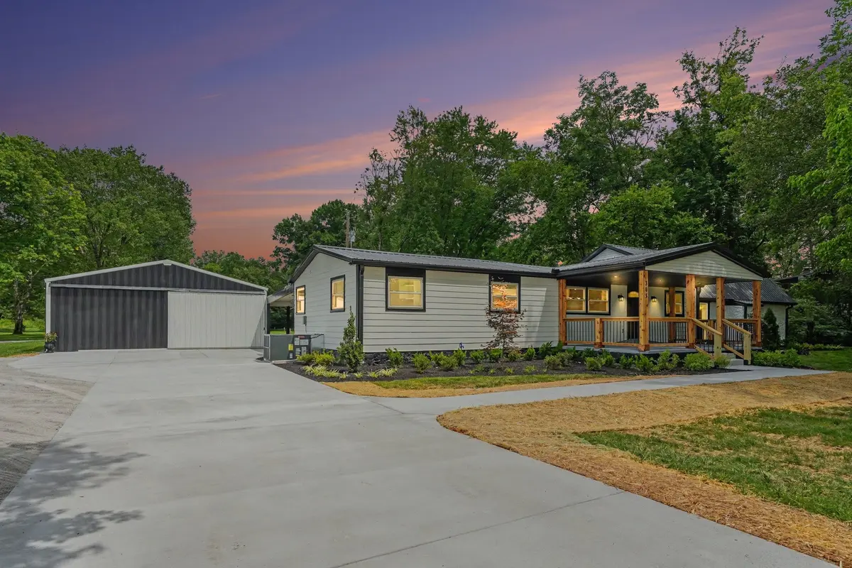 305 Martha Leeville Rd, Lebanon, TN 37090